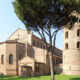 Sant’Apollinare in Classe, Ravenna. Foto: Superchilum, Wikimedia Commons, CC BY-SA 4.0: https://de.wikipedia.org/wiki/Sant%E2%80%99Apollinare_in_Classe#/media/Datei:Sant'Apollinare_in_Classe_Ravenna_02-87-edit.jpg